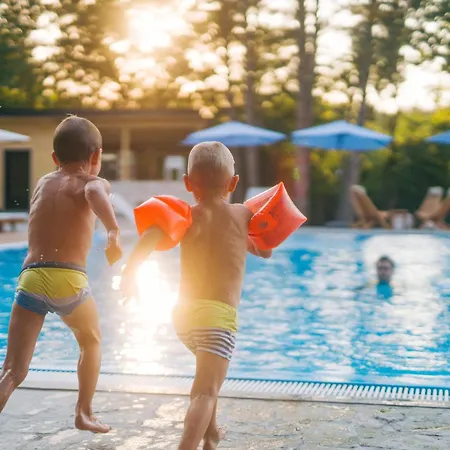 Espacio - Pool & Vladimirovac