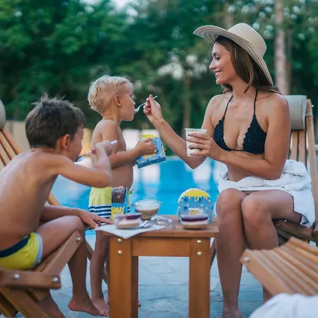 Дом отдыха Espacio - Pool &