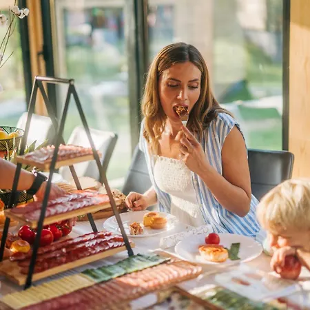 Espacio - Pool & * Vladimirovac