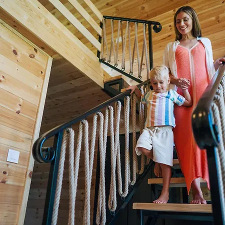 Espacio - Pool & Дом отдыха *